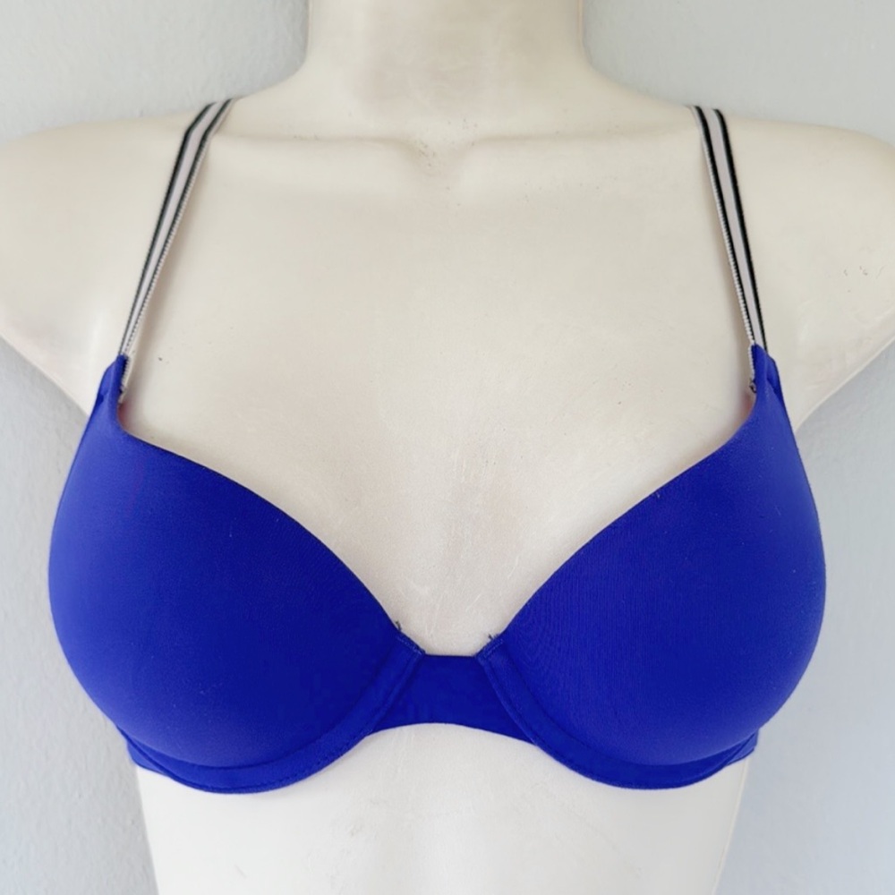 PINK Victoria’s Secret blue white wear everywhere push up bra size 32A